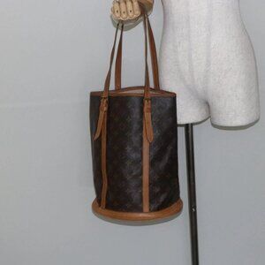 LOUIS VUITTON Monogram Bucket GM Shoulder Bag